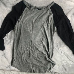 FOREVER 21 LONG SLEEVE T